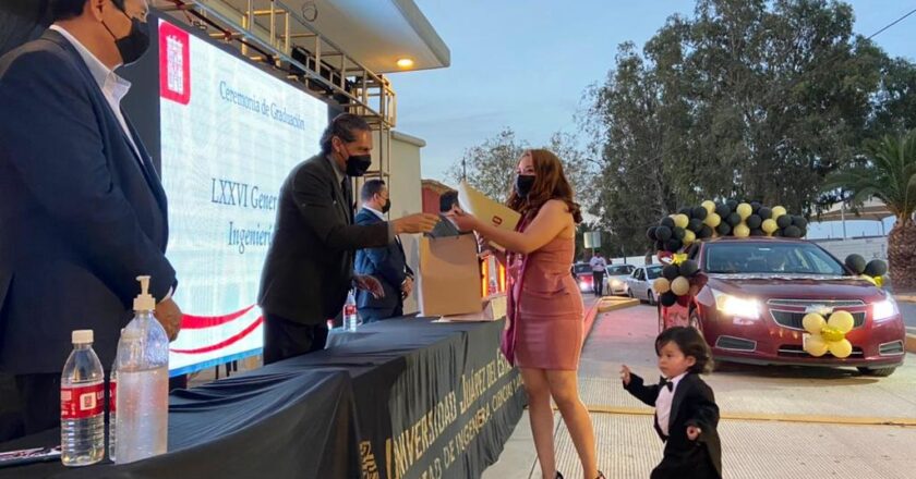 UJED realiza graduaciones bajo la nueva normalidad