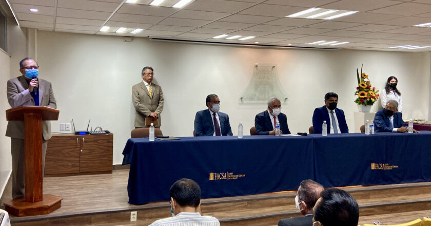 ENTREGAN RECONOCIMIENTOS A PERSONAL DE FACSA UJED