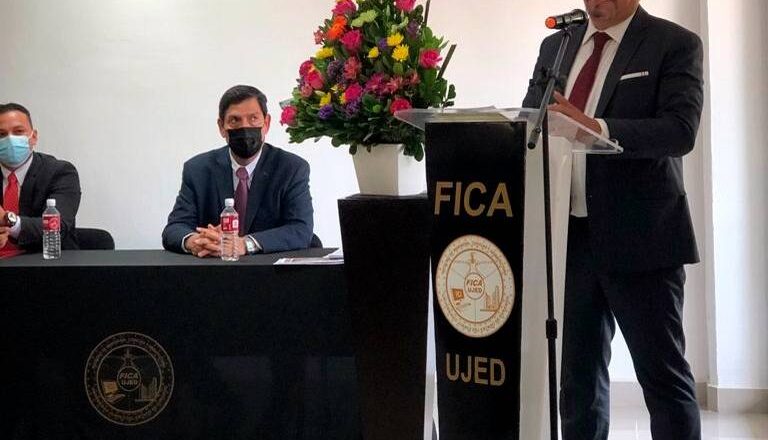 Rinde director de FICA UJED primer informe de actividades