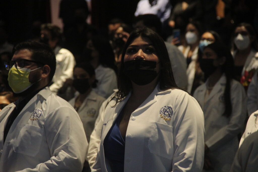 EGRESAN NUEVOS ESTUDIANTES EN UJED GÓMEZ PALACIO