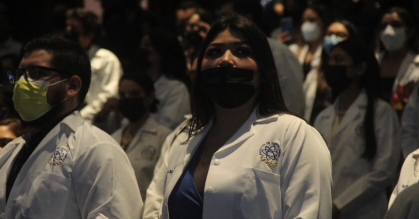 EGRESAN NUEVOS ESTUDIANTES EN UJED GÓMEZ PALACIO